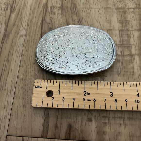 Western cowgirl Elegant Silver tone metal Engraved Belt Buckle stampede horse - Picture 5 of 5